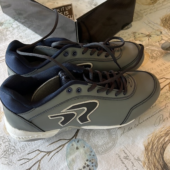 ringor metal softball cleats